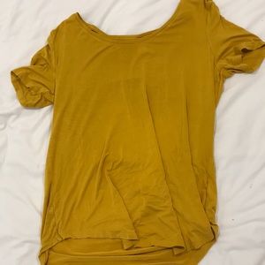 old navy scoop neck t-shirt